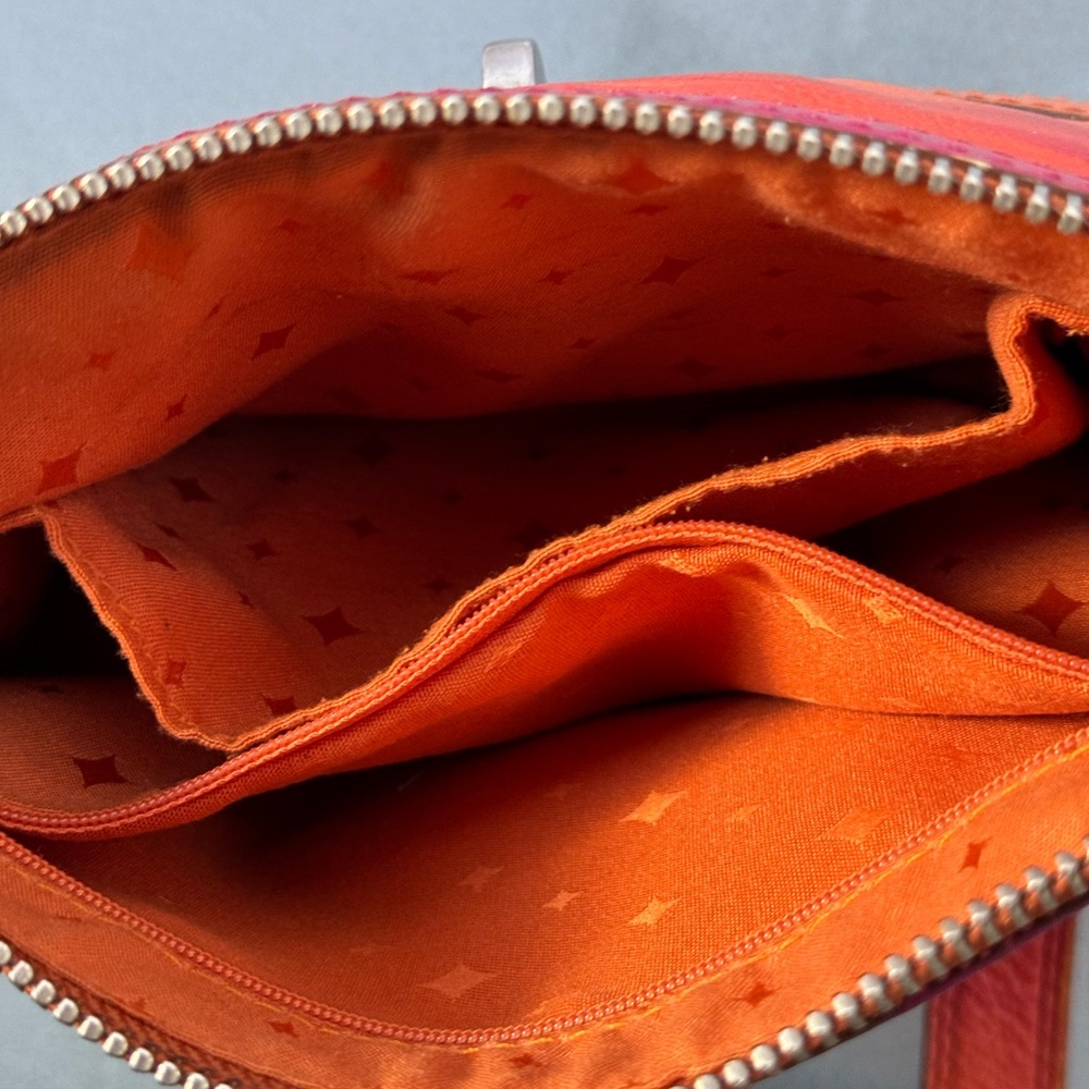 Southwest hand painted, crossbody, Southwest Sunset, upcycled, handbag. - Picture 5 of 7